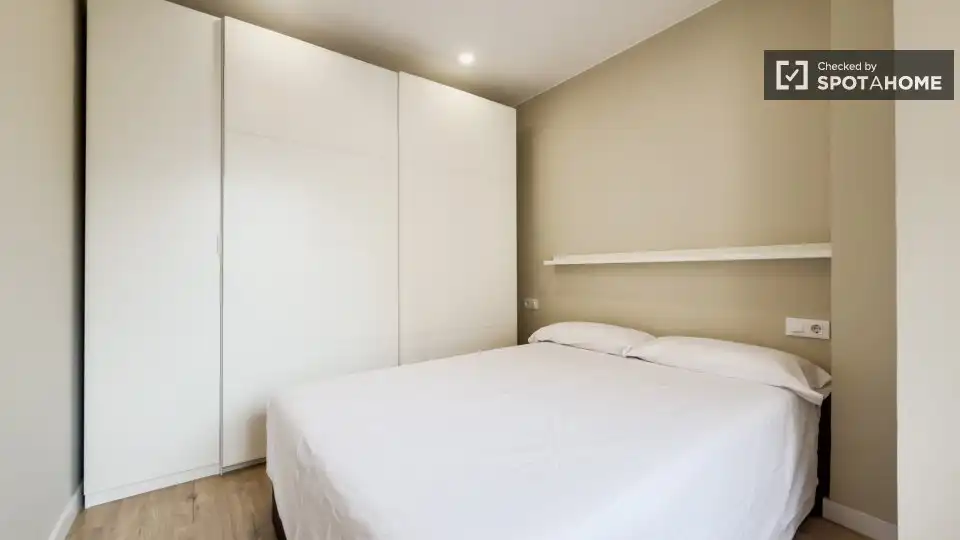 Habitación de Piso de alquiler en Barcelona con Aire acondicionado, Calefacción y Amueblado