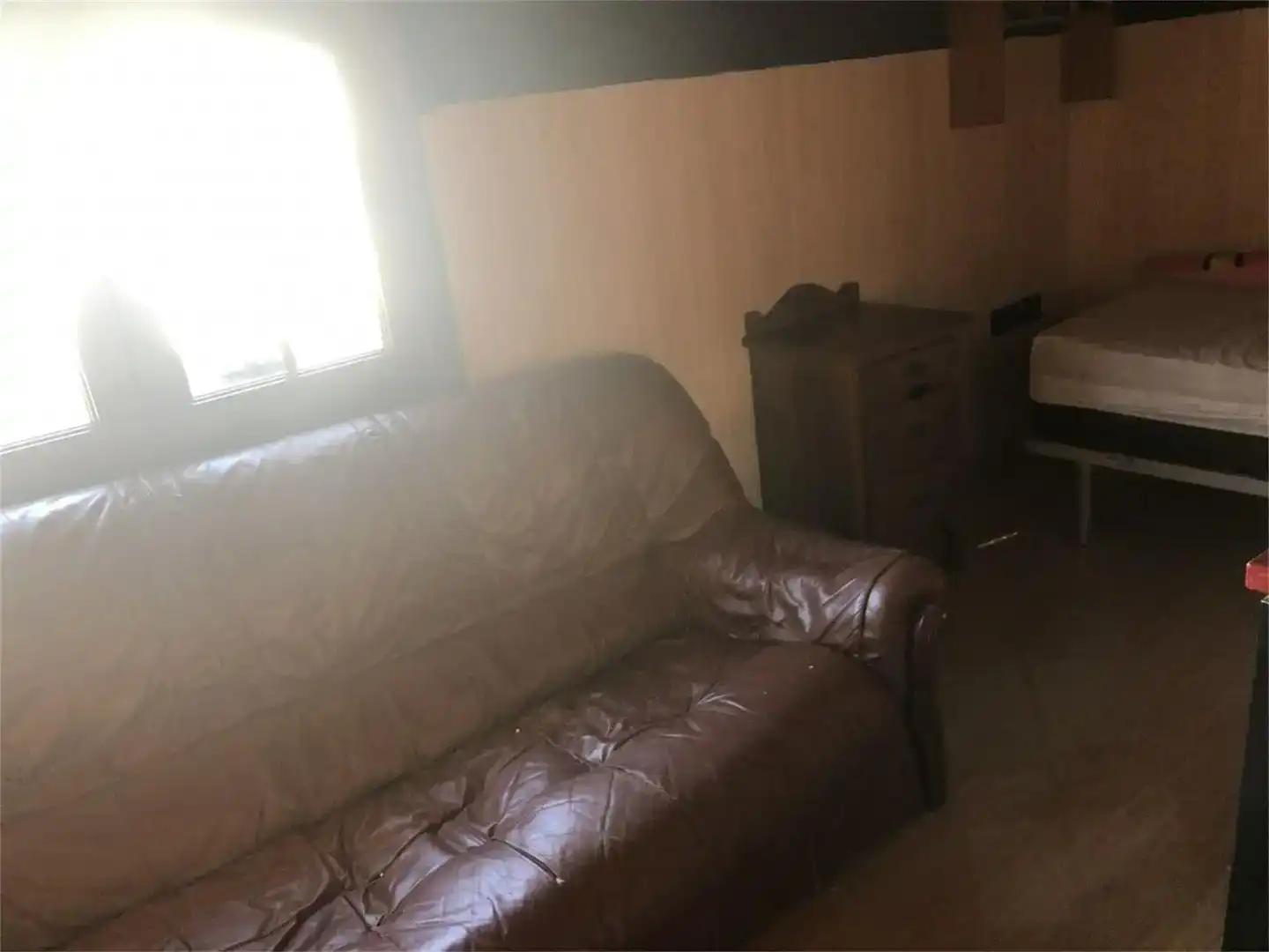 Sala d'estar de Casa adosada en venda en Gibraleón amb Aire condicionat i Moblat