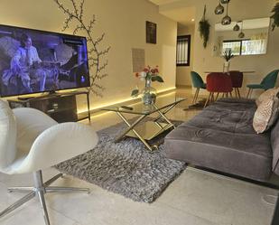 Sala d'estar de Apartament per a compartir en Las Rozas de Madrid amb Aire condicionat i Terrassa