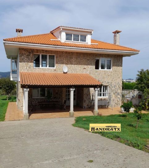 Foto 2 de Casa o xalet en venda a Mugardos, A Coruña
