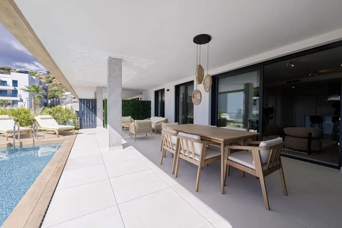 Apartamento con ascensor en venta en Río Real - Los Monteros, imagen 4