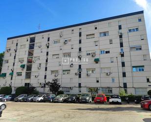 Exterior view of Duplex for sale in  Madrid Capital