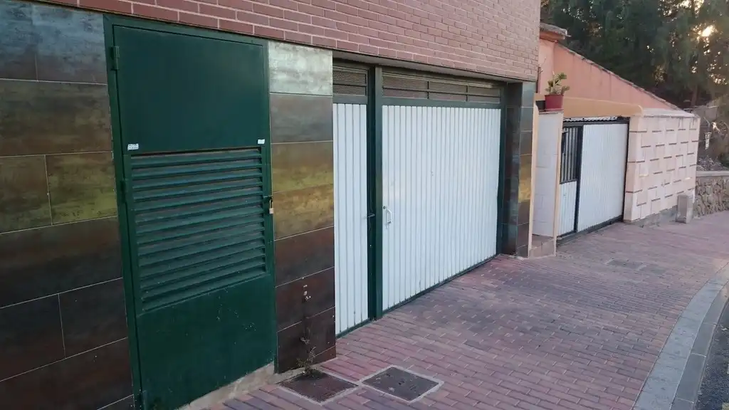 Inmuebles singulares con ascensor en venta en Calle Alcantarilla 2, imagen 8