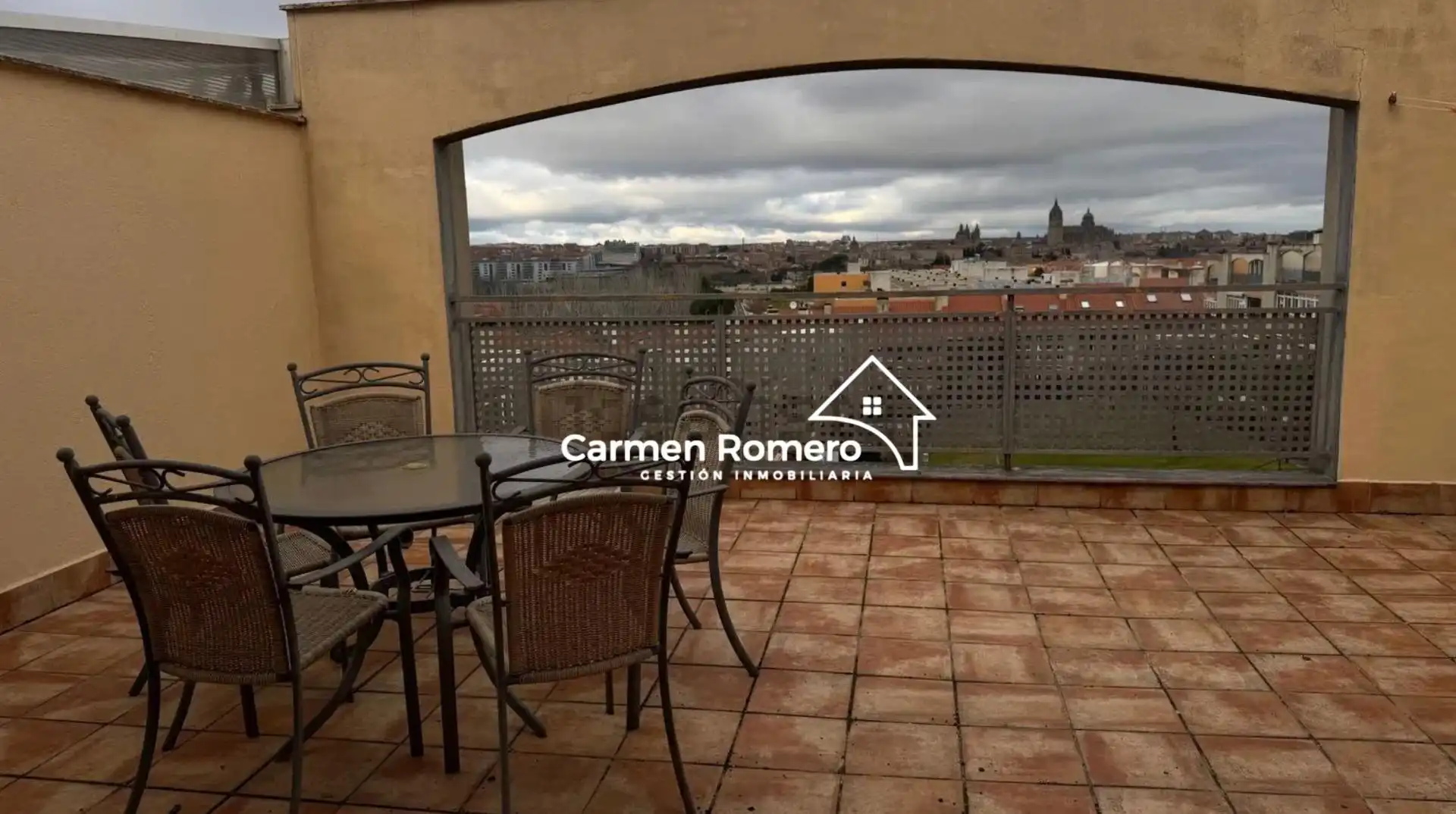 Terrassa de Casa o xalet en venda en Salamanca amb Calefacció, Jardí privat i Terrassa