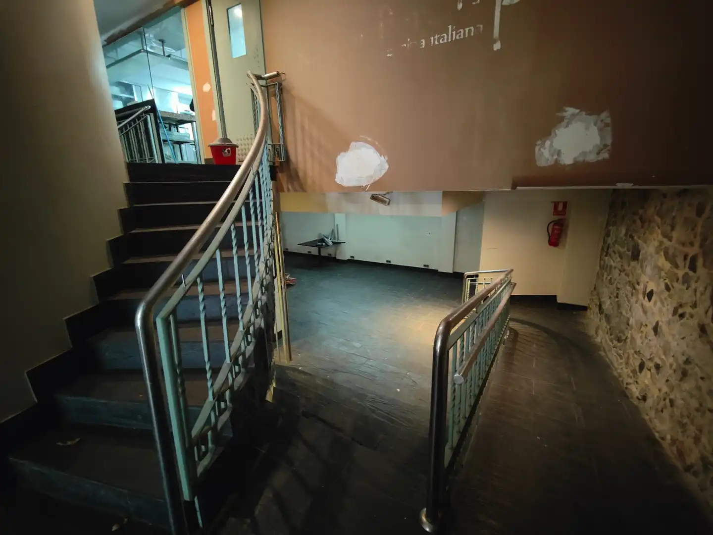 Commercial properties for rent in Vigo   with Air Conditioner