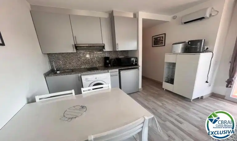 Apartment with pool for sale in Avinguda Port Canigó, imagen 2