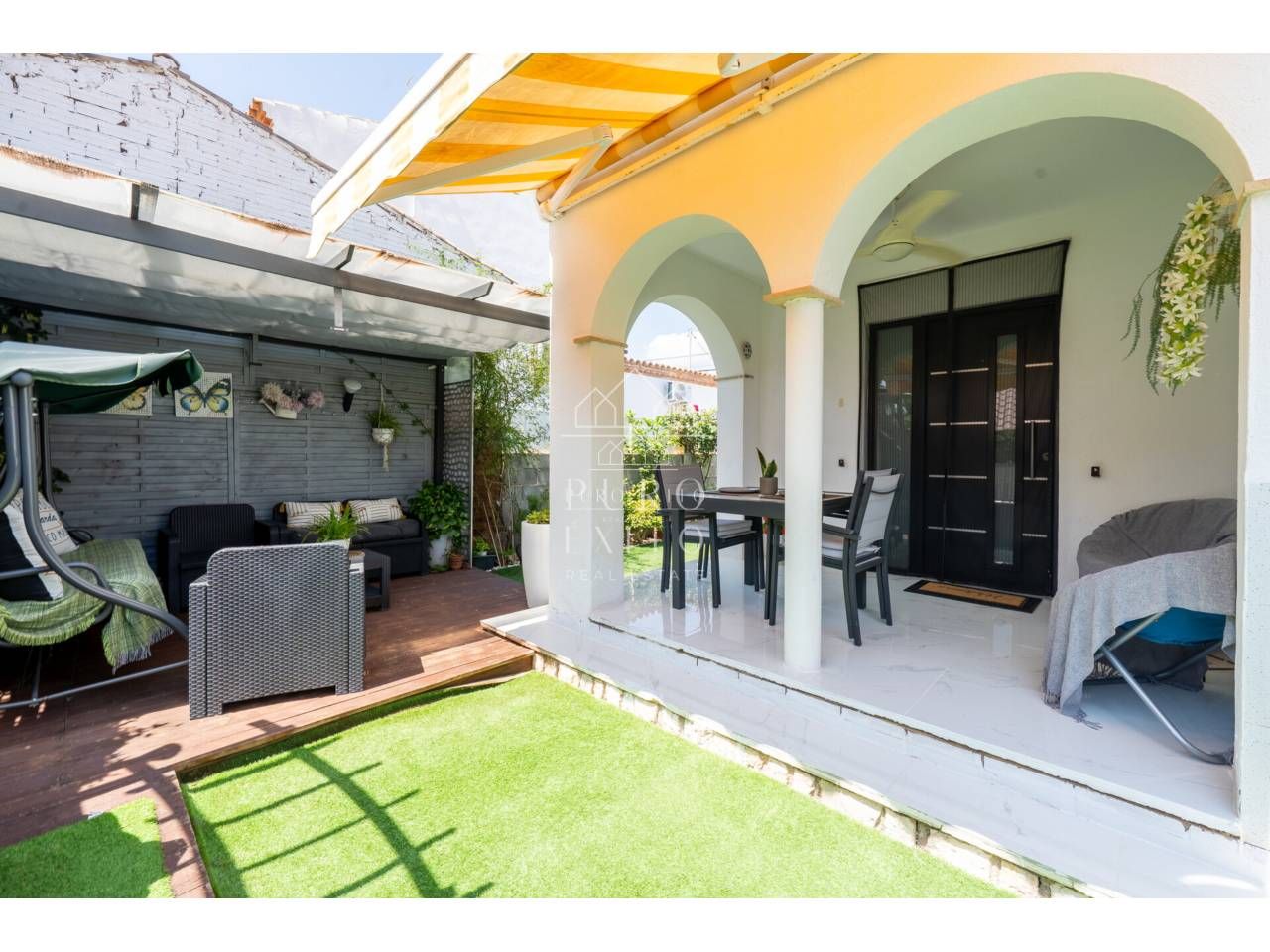 Terrassa de Casa o xalet en venda en Mont-roig del Camp amb Aire condicionat, Jardí privat i Parquet