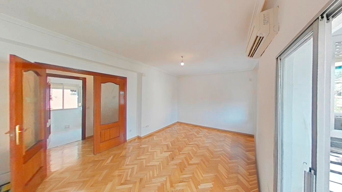 Bedroom of Flat to rent in  Madrid Capital  with Heating, Oven and Pets allowed