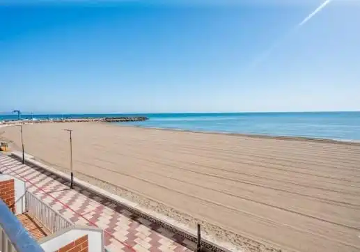 Vista exterior de Apartament en venda en Sueca amb Terrassa