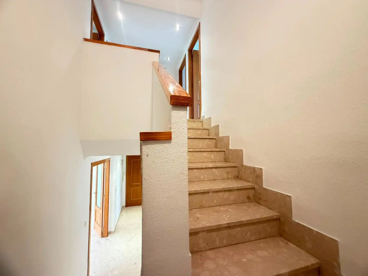 Dúplex en venta en Alicante / Alacant con Aire acondicionado, Calefacción y Terraza