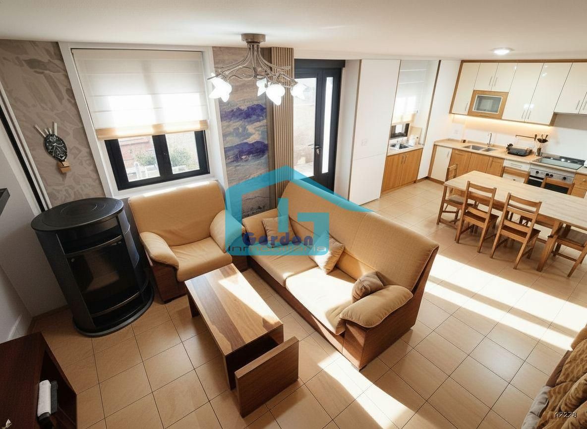 Sala d'estar de Casa o xalet de lloguer en Vilagarcía de Arousa amb Calefacció, Terrassa i Moblat