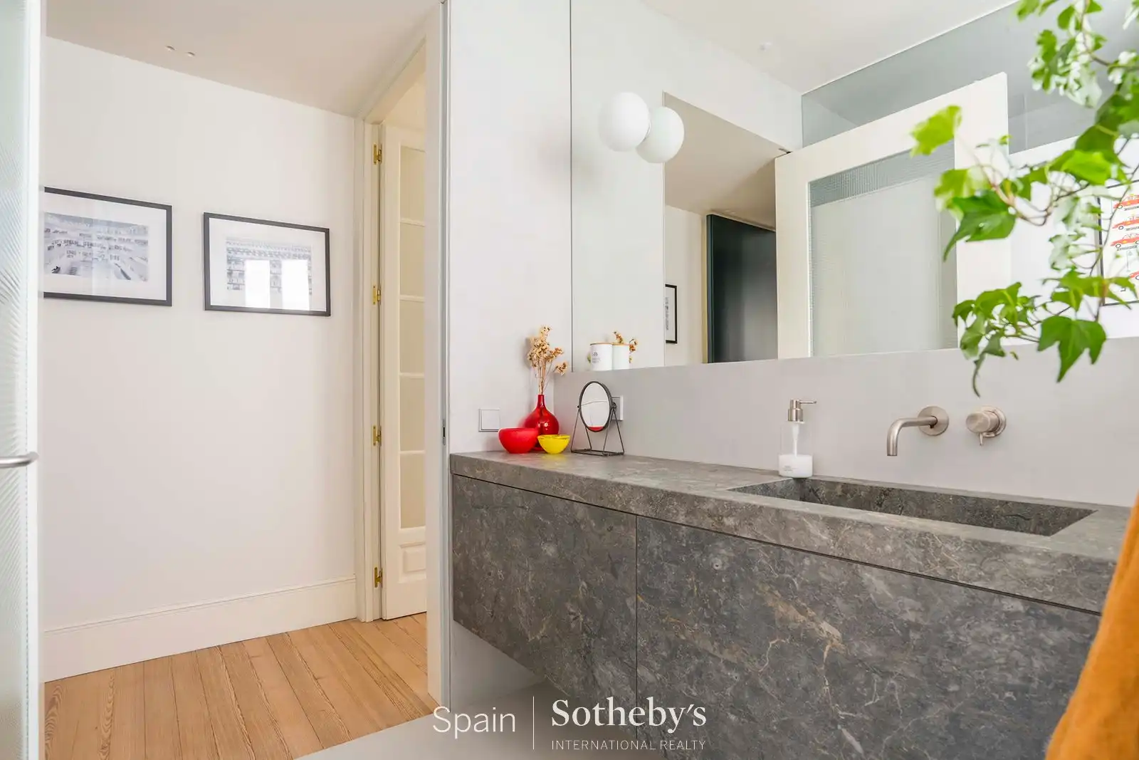 Baño de Apartamento en venta en Madrid con Aire acondicionado y Calefacción