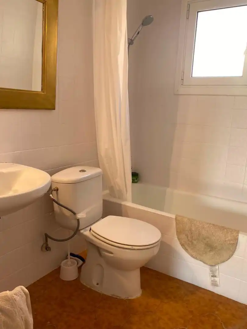 Baño de Piso en venta en Palamós con Terraza y Amueblado