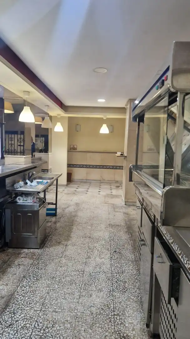Local comercial en venda a Nervión, imagen 4