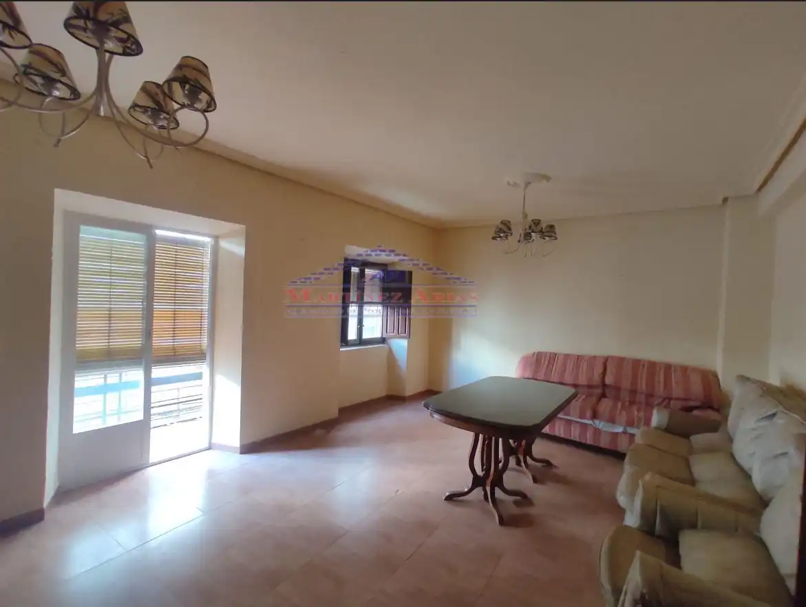 Sala d'estar de Pis en venda en Santisteban del Puerto amb Balcó