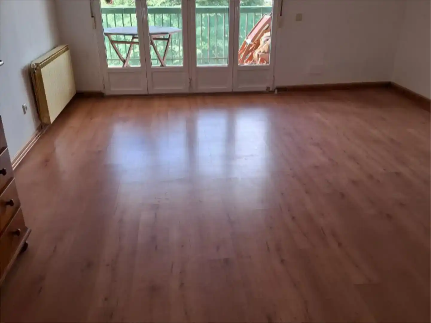 Sala d'estar de Pis en venda en El Espinar amb Traster i Piscina