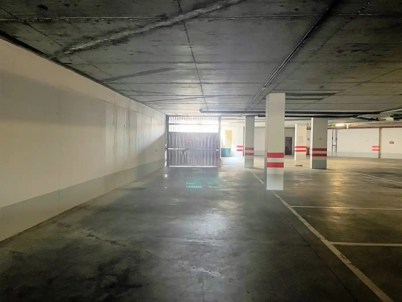 Parkplatz von Büro zur Miete in Sevilla