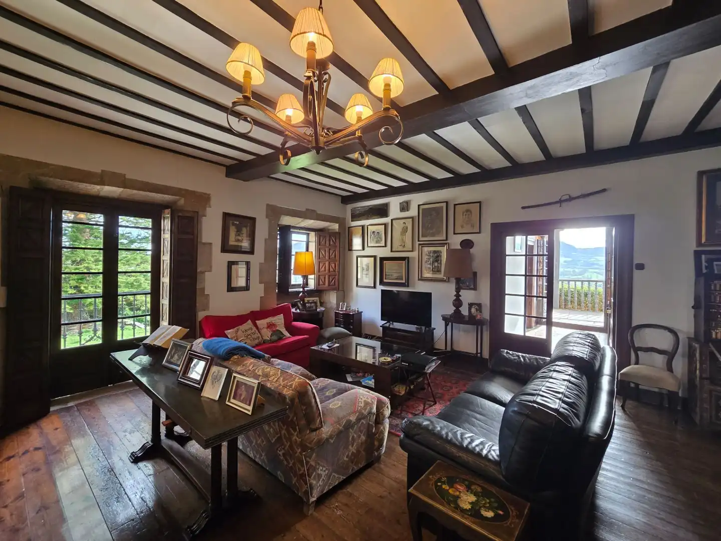 Sala de estar de Casa o chalet en venta en Villaviciosa con Calefacción y Jardín privado