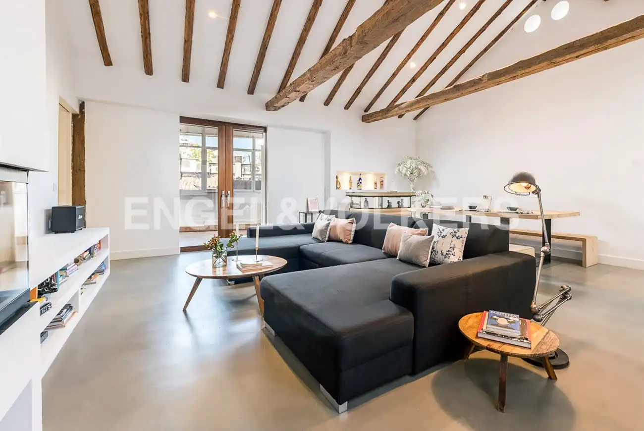 Sala de estar de Ático de alquiler en Madrid con Aire acondicionado, Calefacción y Terraza