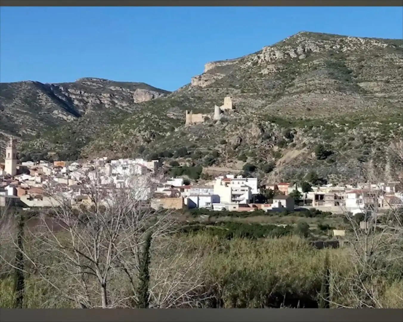 Vista exterior de Local en venda en Riba-roja de Túria