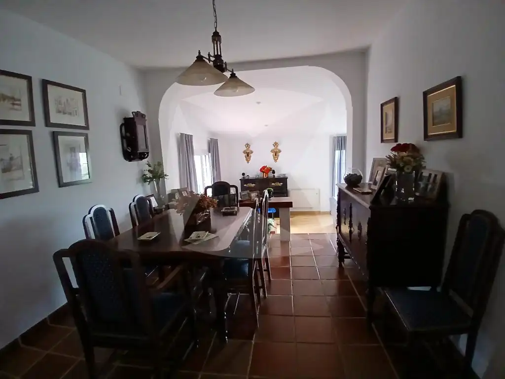 Menjador de Casa o xalet en venda en Badajoz amb Aire condicionat, Jardí privat i Terrassa