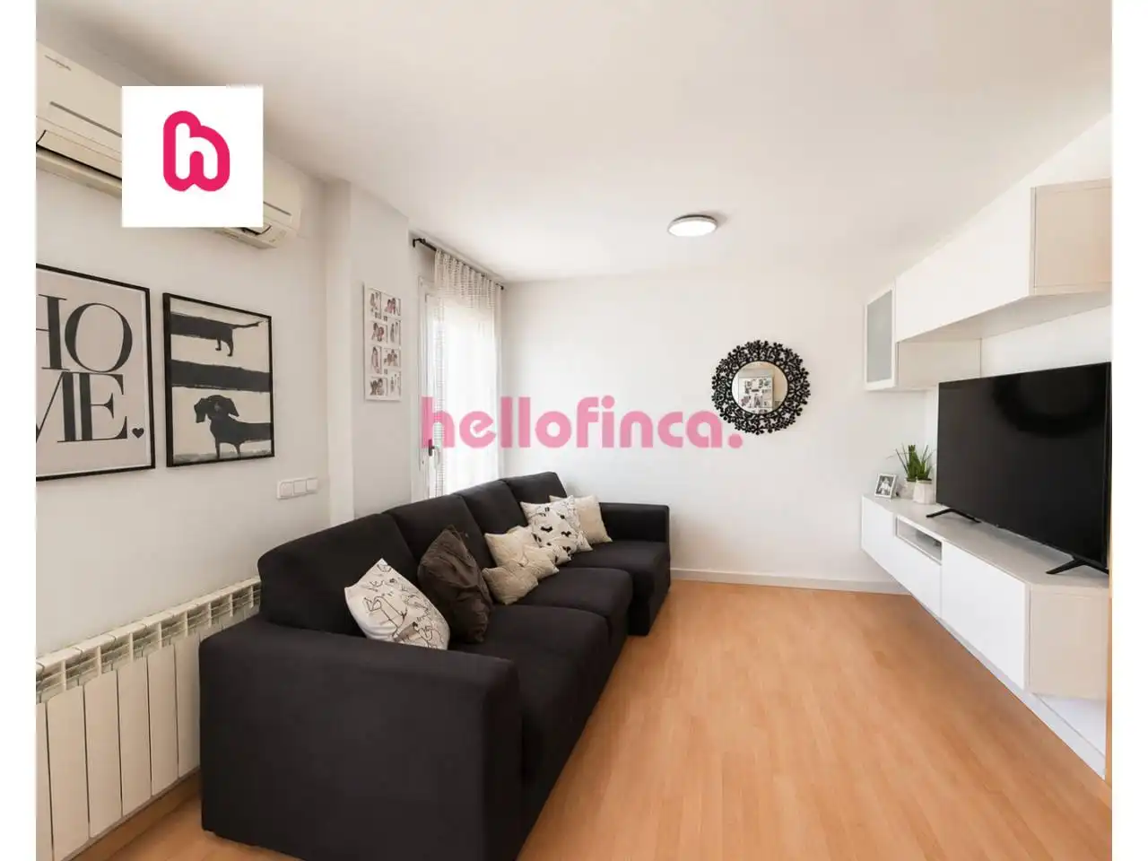 Sala de estar de Dúplex en venta en Santa Margarida de Montbui con Aire acondicionado, Calefacción y Parquet
