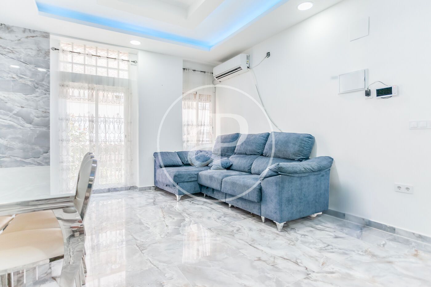 Living room of Flat for sale in  Valencia Capital  with Air Conditioner, Heating and Furnished