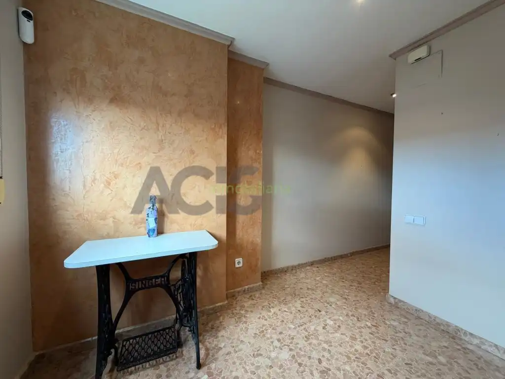 Habitación de Ático de alquiler en L'Alcúdia con Terraza y Balcón