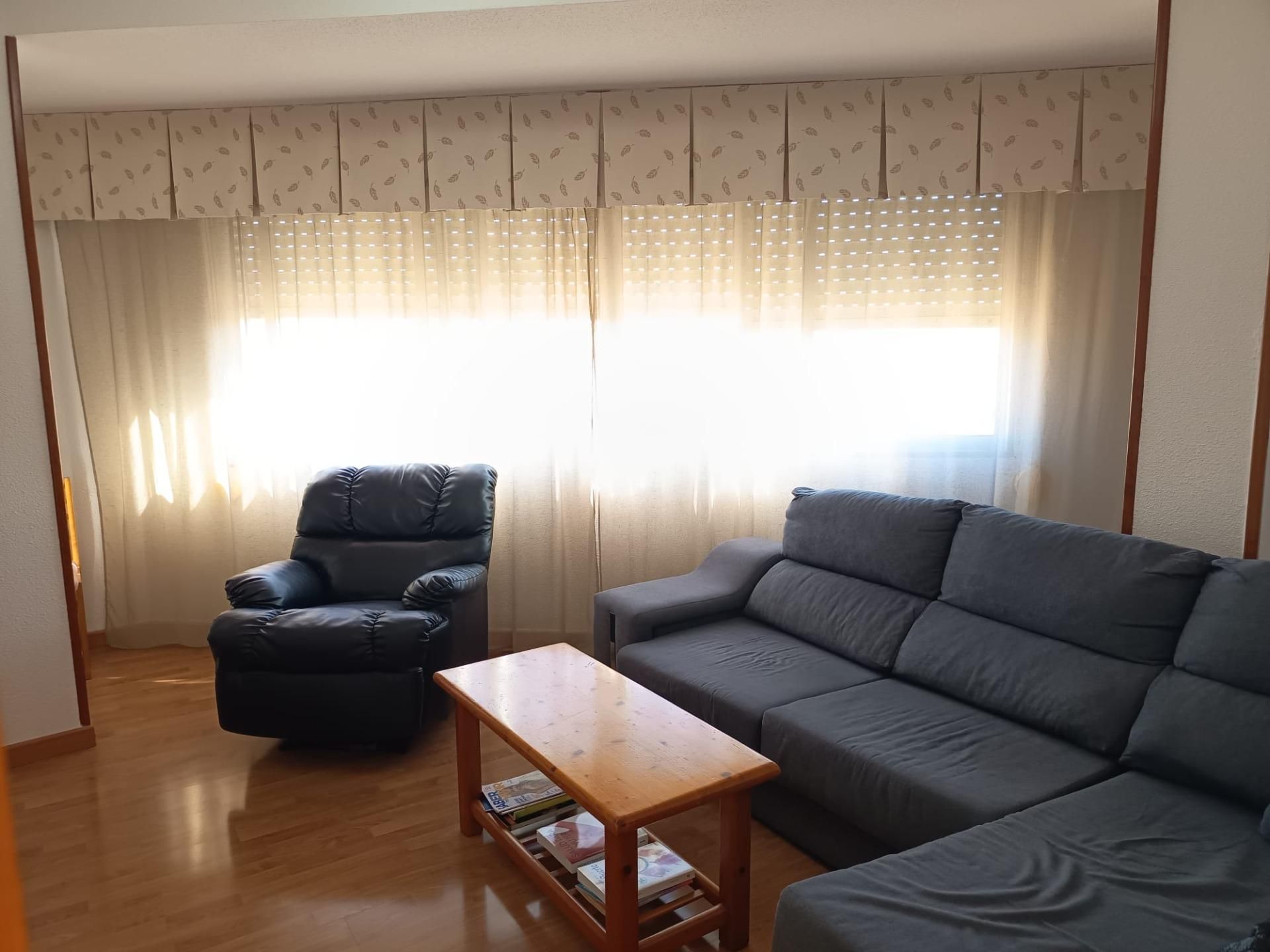 Sala d'estar de Pis en venda en El Campello amb Aire condicionat