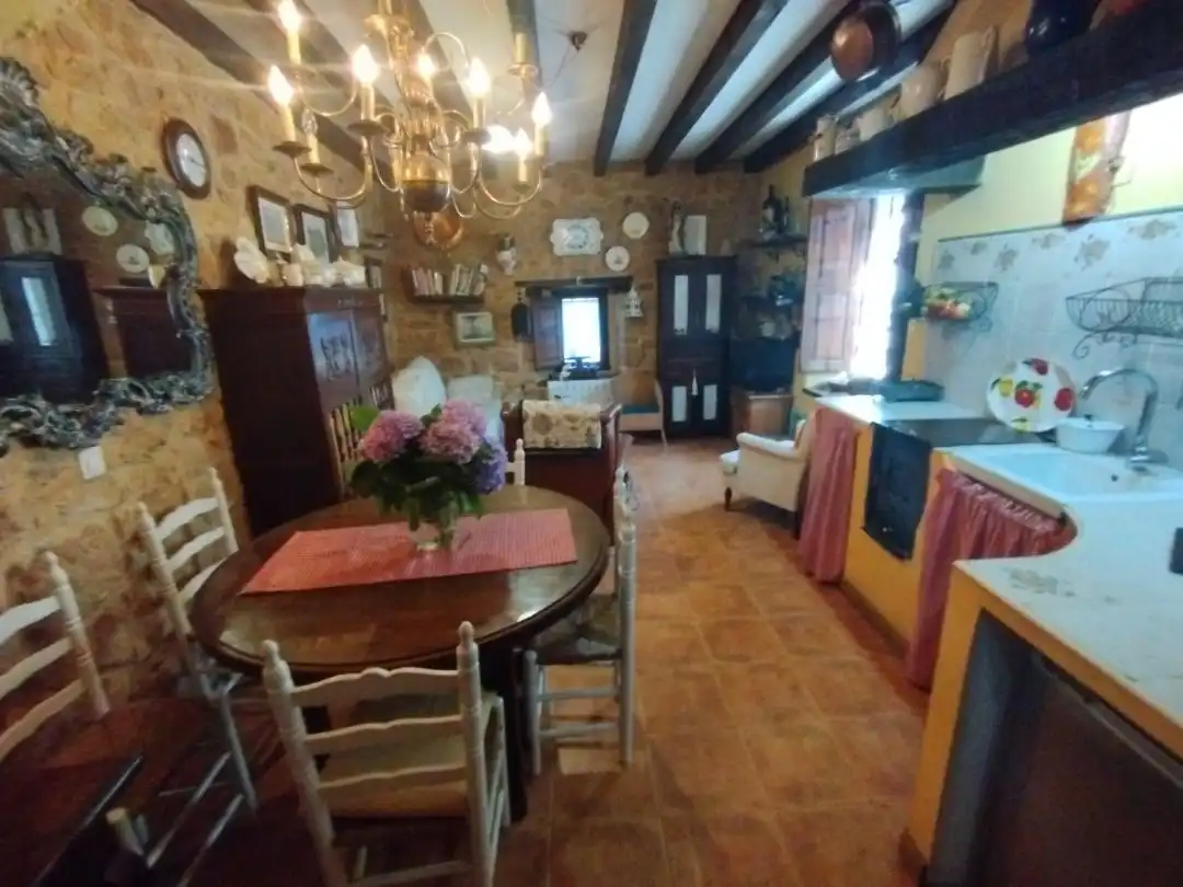 Cocina de Casa o chalet en venta en Valle de Tobalina con Calefacción y Amueblado