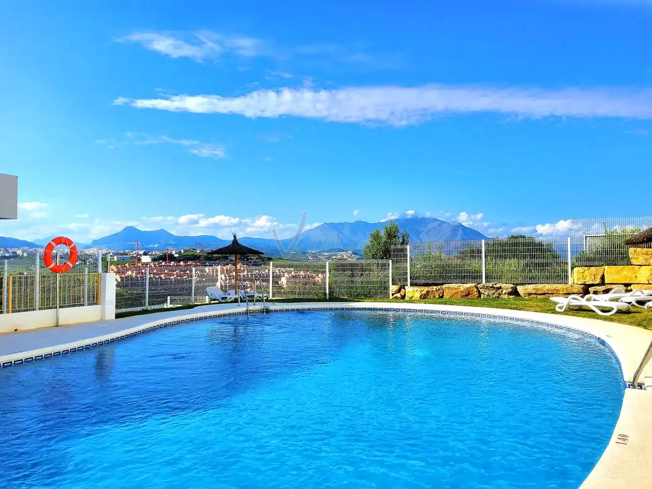 Apartamento de alquiler en La Duquesa