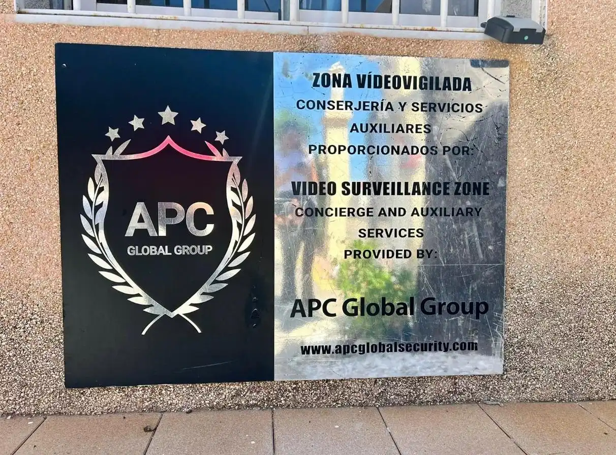 Vista exterior de Apartament en venda en Torrevieja amb Moblat i Piscina comunitària