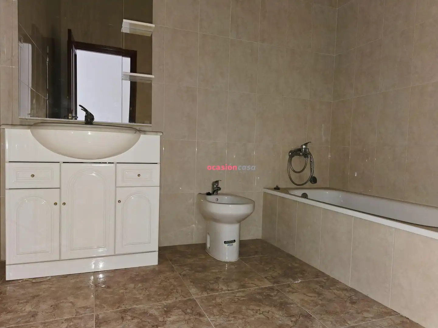 Baño de Piso en venta en Pedroche con Amueblado