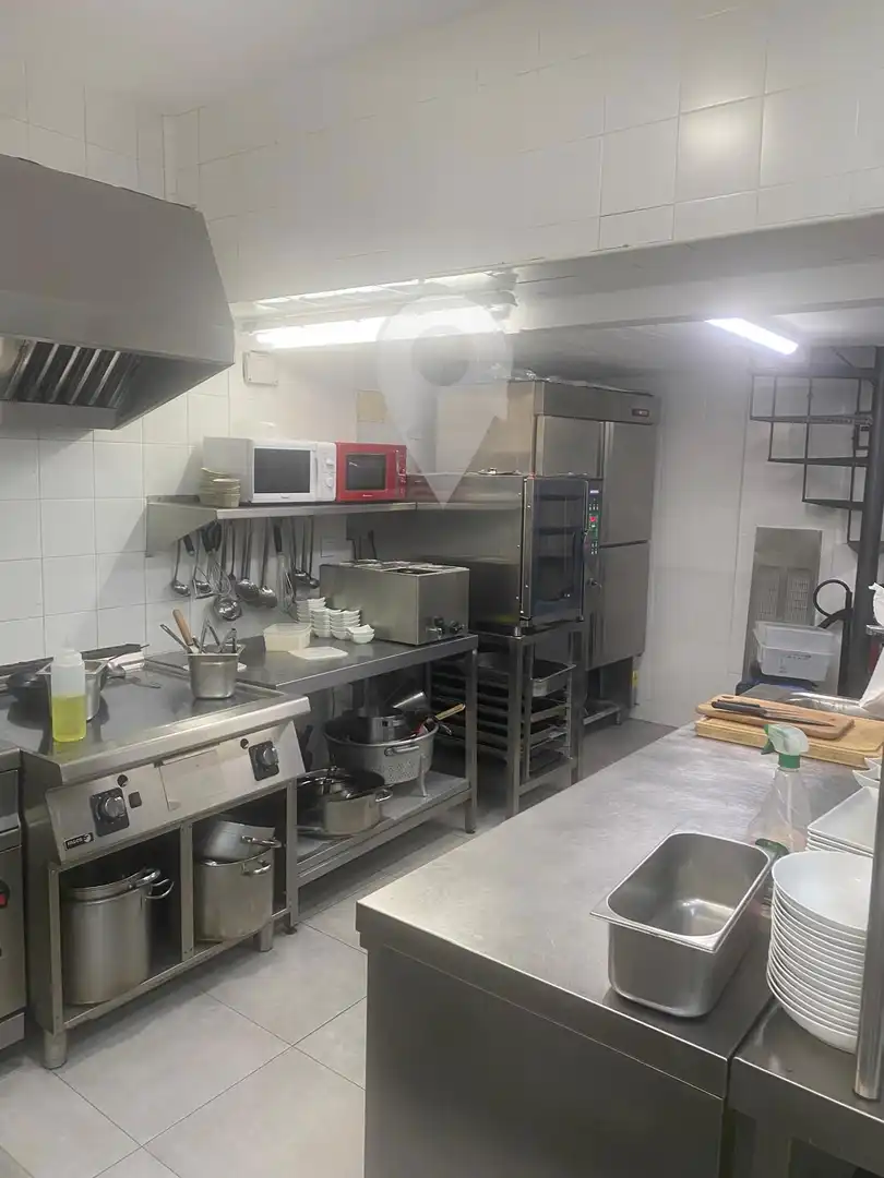 Locale commerciale in cessione a Carles Fages de Climent, imagen 4