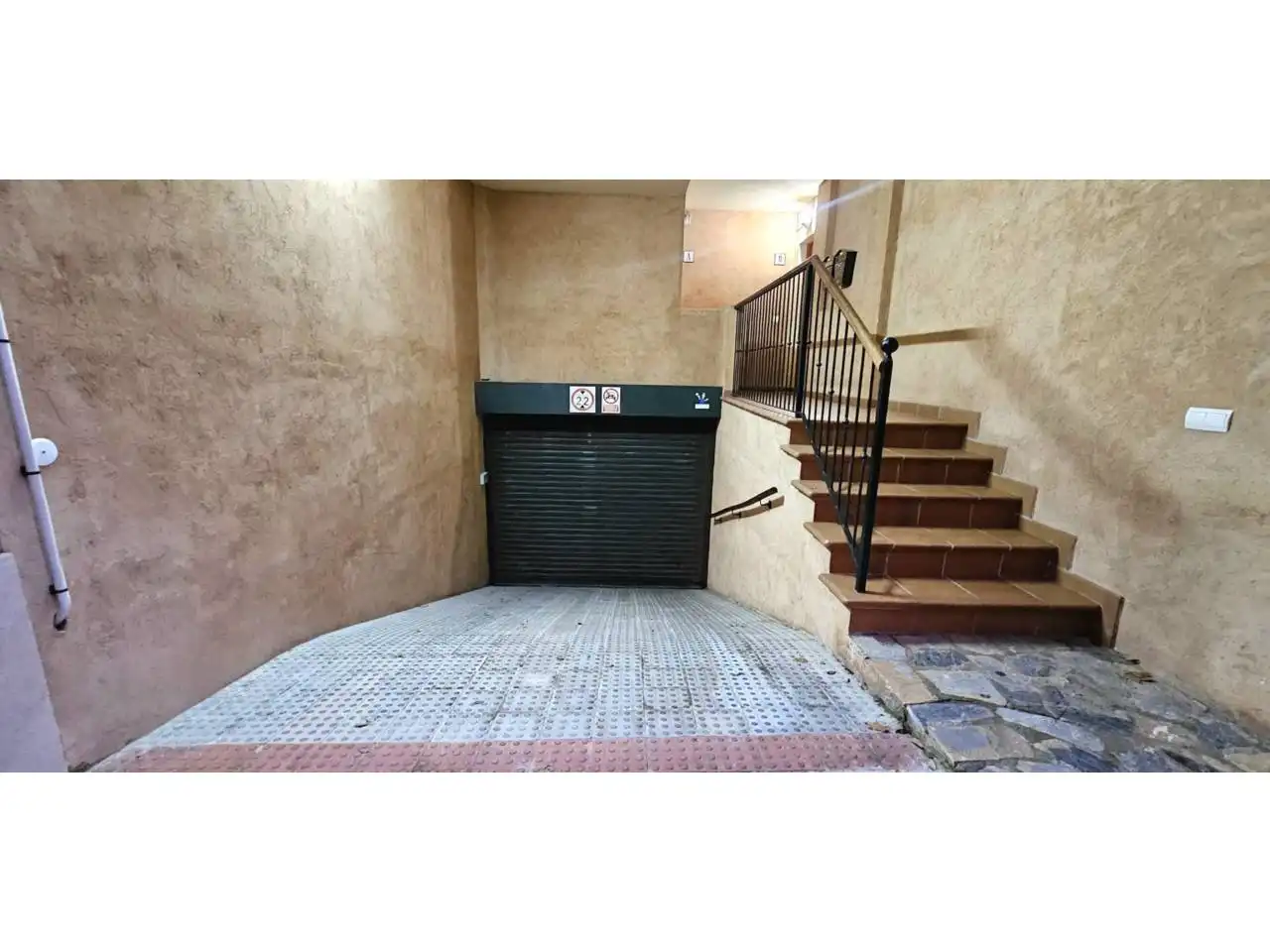 Parkplatz von Garage zum Verkauf in Esporles