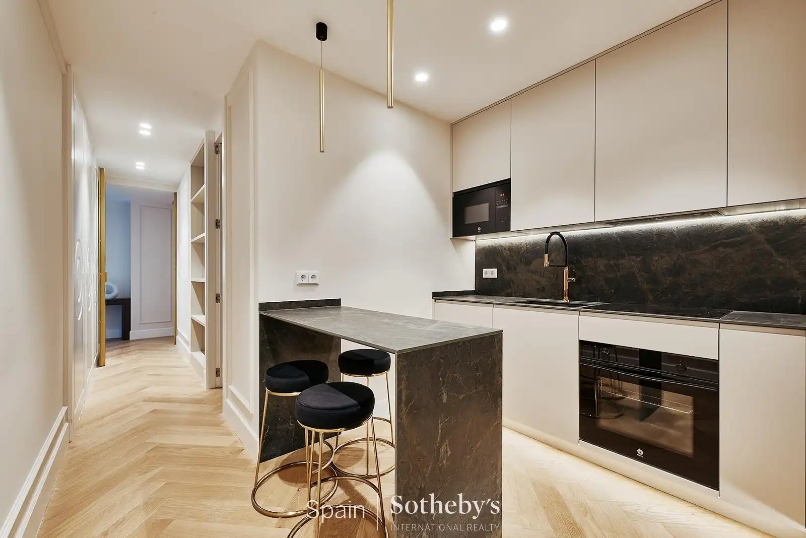 Kitchen of Apartments for sale in Madrid  with Air Conditioner, Terrace and Storage room
