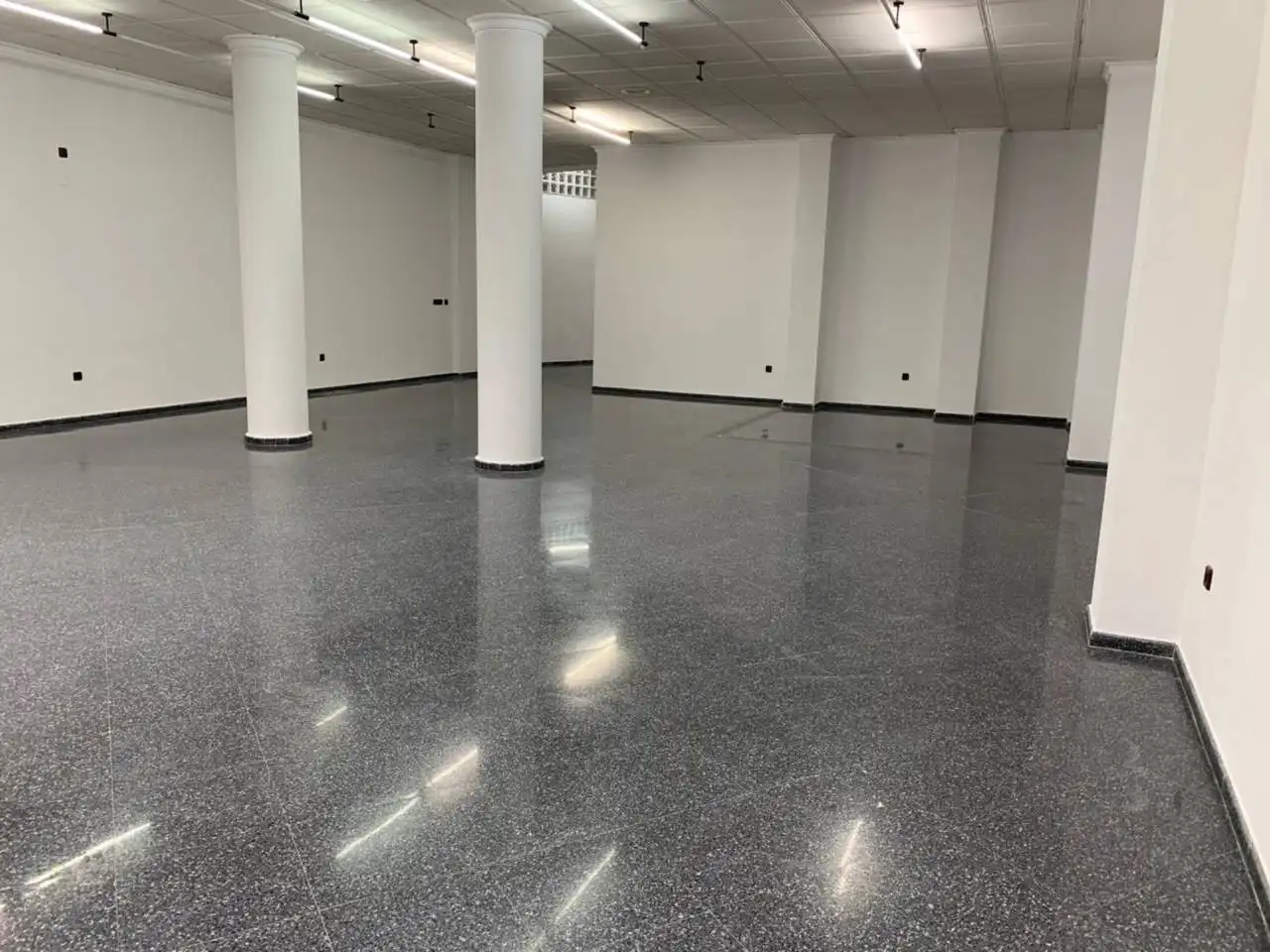 Commercial properties for sale in Calle HERMANOS PINZON, 13, Plaza de Toros - Avenida Chapí - Trinquete