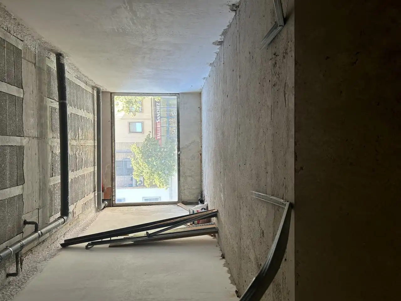 Local comercial de lloguer a Del Barrio, imagen 6