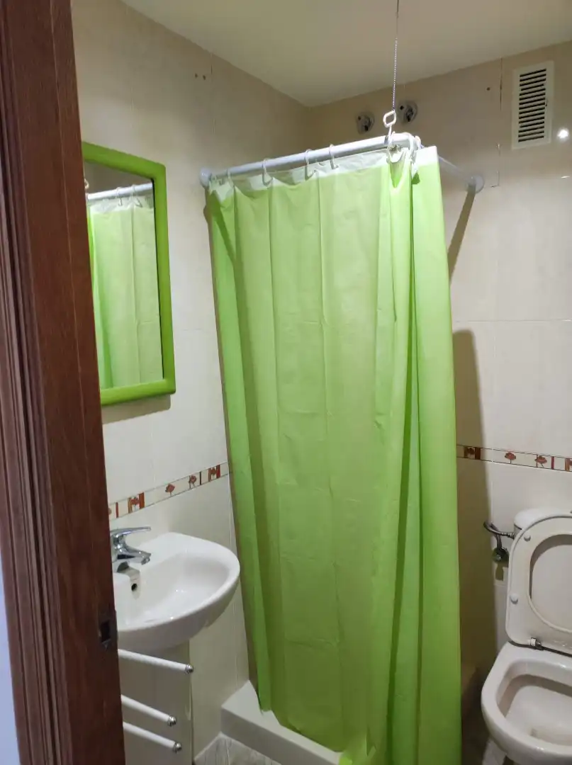 Baño de Piso de alquiler en Tavernes de la Valldigna, Valencia