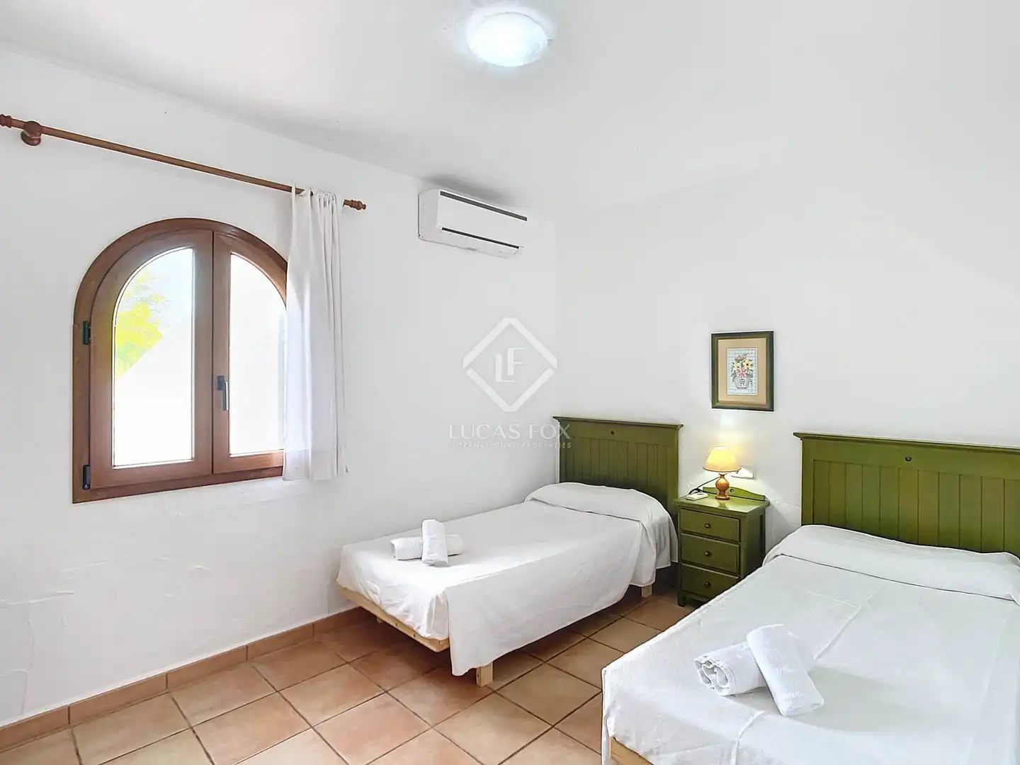 Schlafzimmer von Country house zum Verkauf in Ciutadella de Menorca mit Klimaanlage, Heizung und Privatgarten