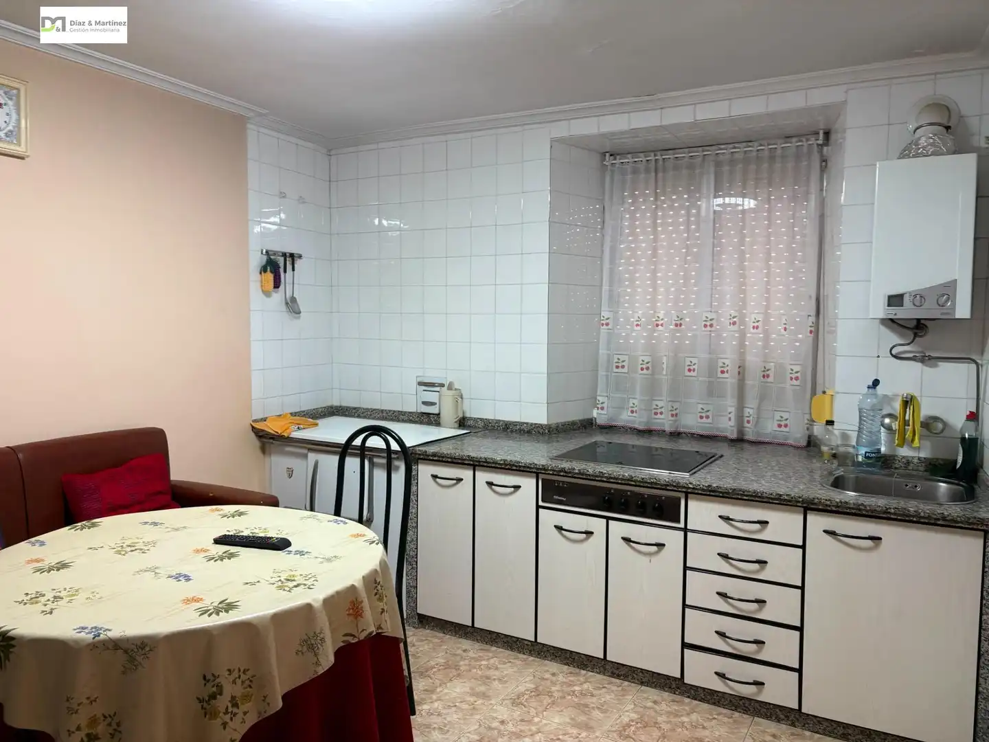 Cuina de Casa o xalet en venda en Santa Marina del Rey amb Traster