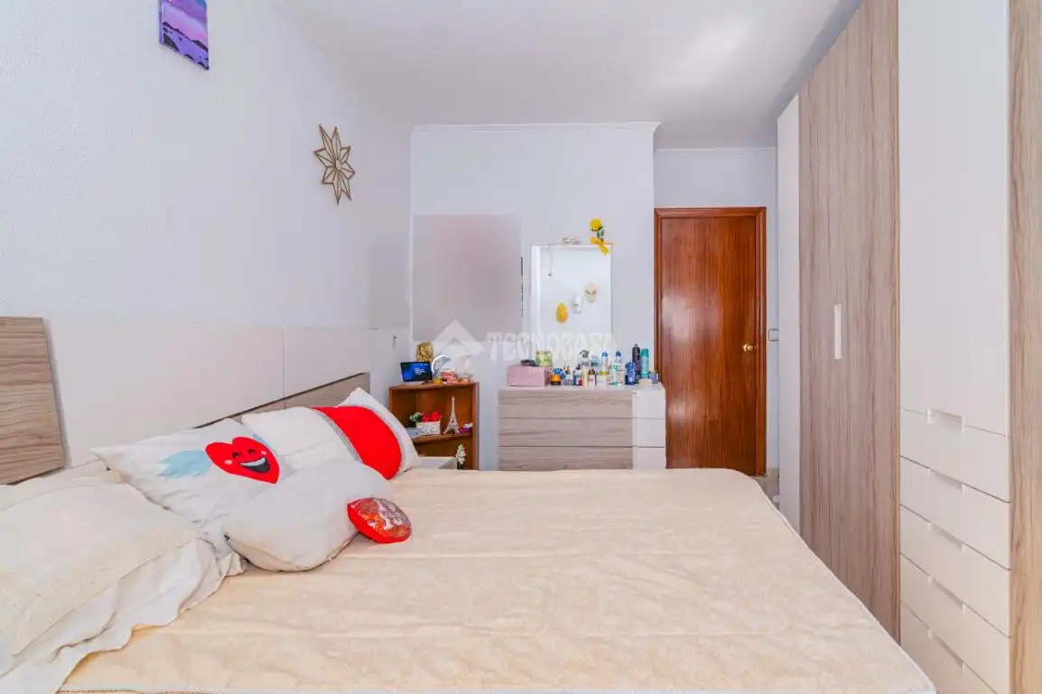 Habitación de Piso en venta en Lucena con Aire acondicionado