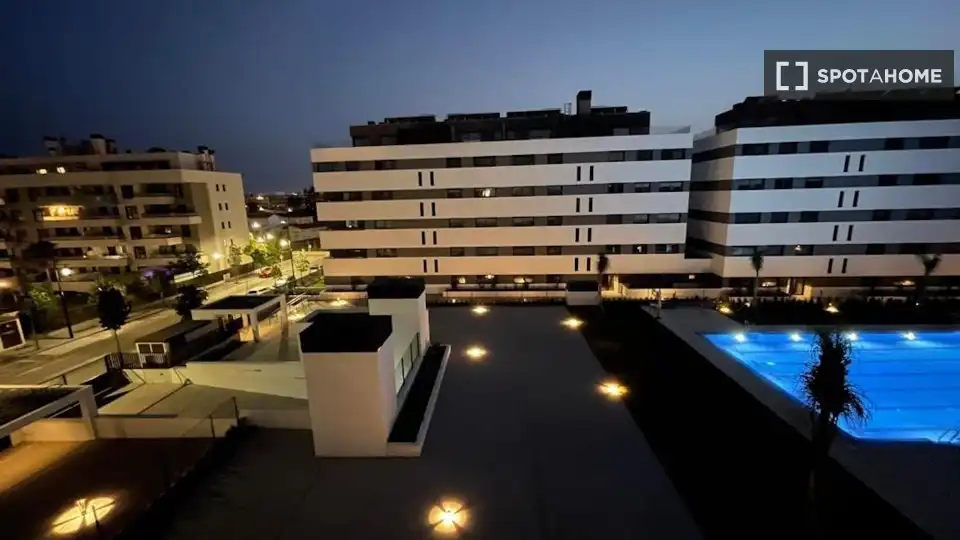 Terrassa de Apartament per a compartir en Torremolinos amb Aire condicionat, Terrassa i Moblat