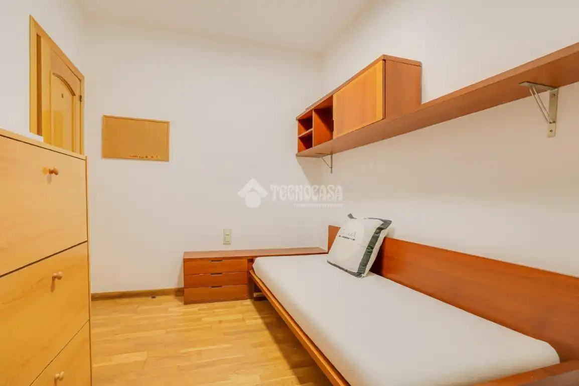 Habitación de Piso en venta en Barcelona con Calefacción y Balcón