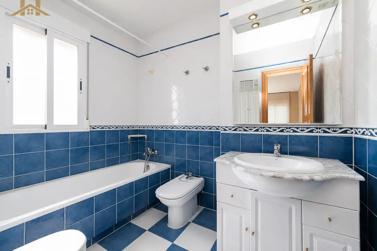 Baño de Casa o chalet en venta en Méntrida con Calefacción, Jardín privado y Terraza