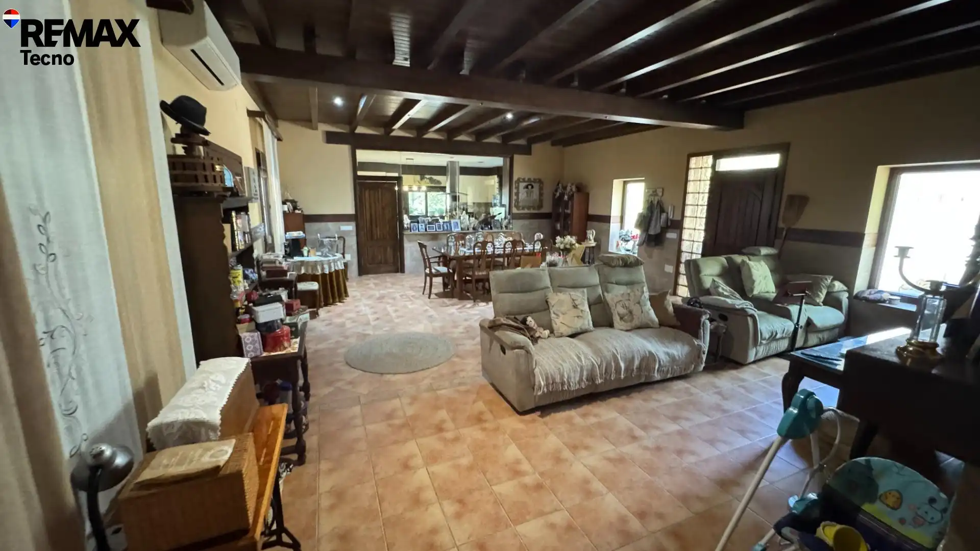 Sala d'estar de Finca rústica en venda en La Puebla de Almoradiel, Toledo