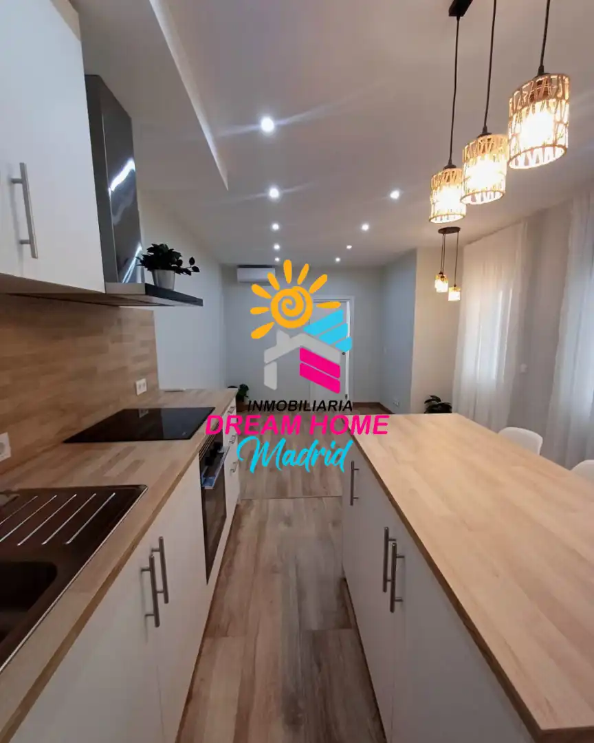 Cocina de Piso en venta en Madrid con Aire acondicionado y Horno