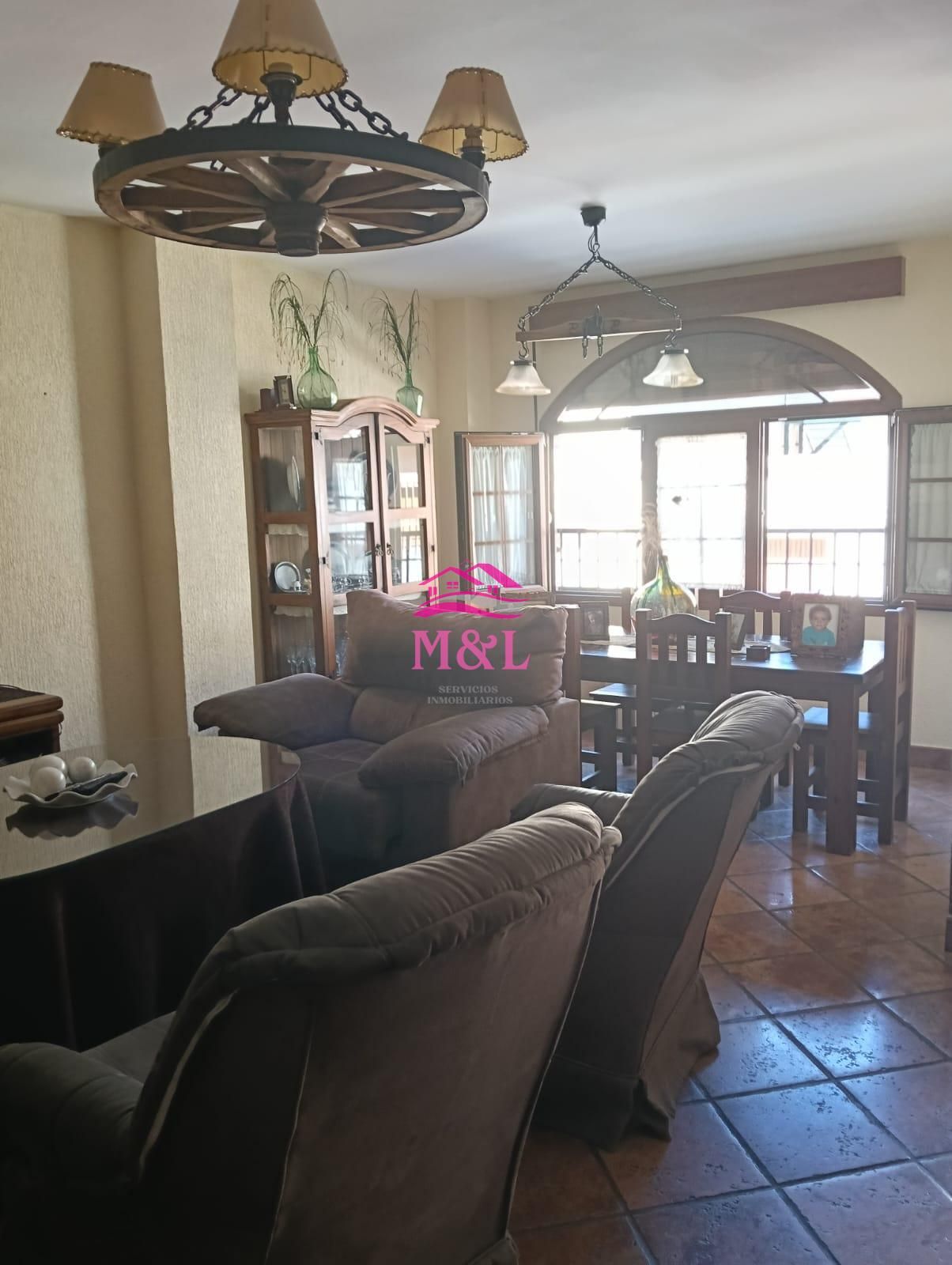 Sala de estar de Casa o chalet en venta en Esparragalejo con Aire acondicionado, Calefacción y Terraza