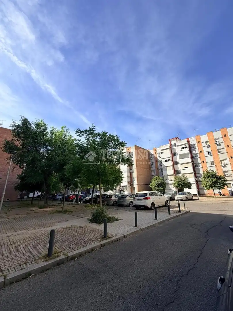 Exterior view of Flat for sale in  Sevilla Capital  with Terrace