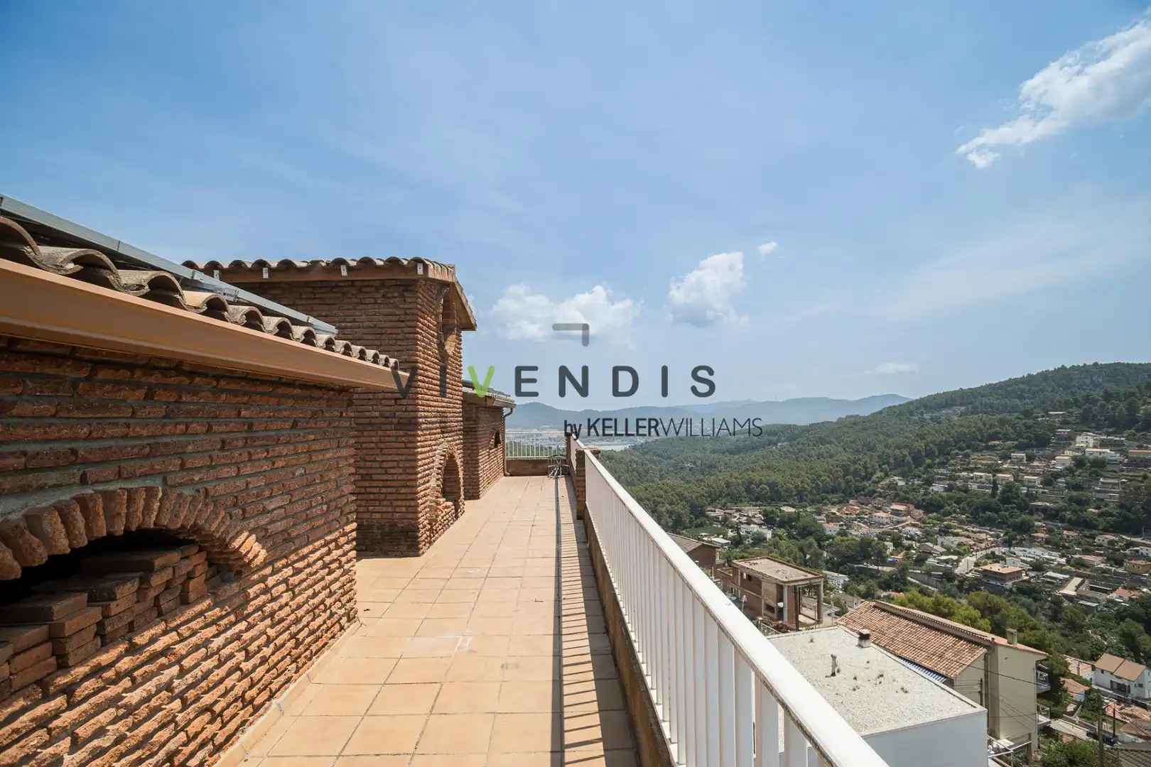 Terrassa de Casa o xalet en venda en Corbera de Llobregat